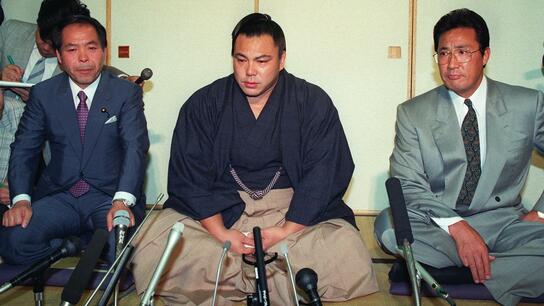 〈1971年の今日〉〈1991年の今日〉5月14日 : 横綱大鵬・横綱千代の富士が引退表明