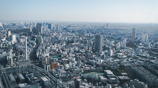 La densidad de población en el área metropolitana de Tokio: una época de cambios