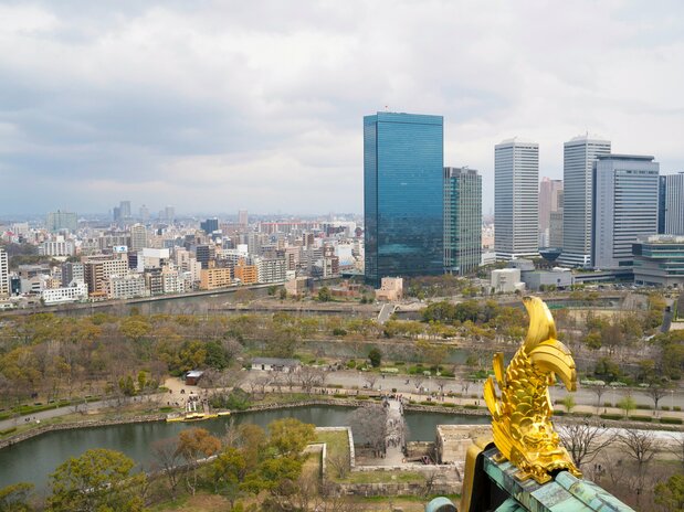 从大阪城天守阁眺望大阪全景