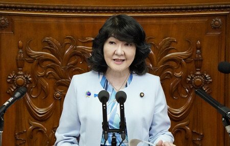 衆院本会議で消費税減税関連法案の趣旨説明をする片山さつき財務相＝２０日午後、国会内