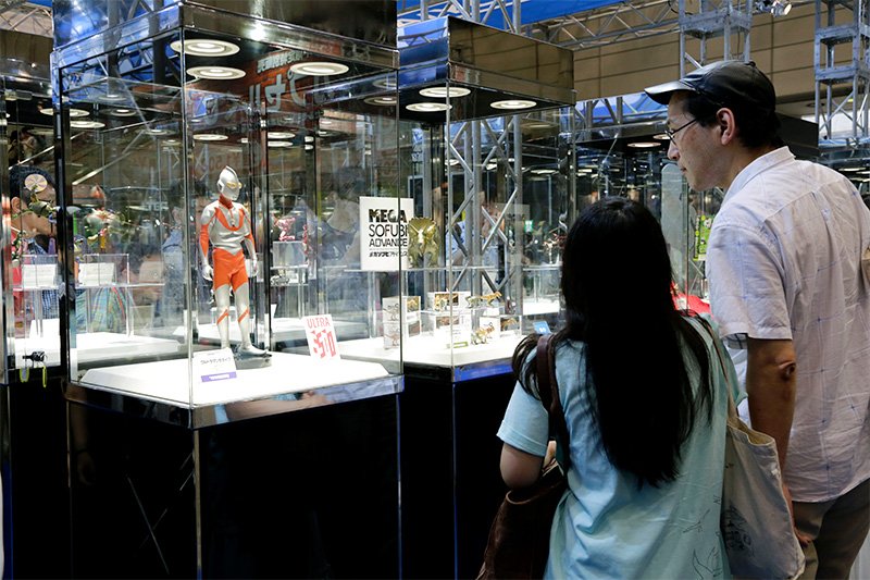 En el estand de Kaiyōdō se exhibía una figura de Ultraman que iba a ponerse a la venta en los días posteriores. Destaca su realismo.