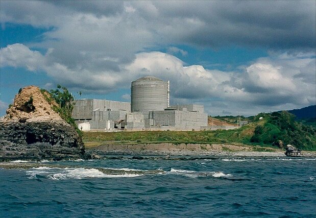 フィリピンのバターン原子力発電所＝1989年11月（筆者撮影）