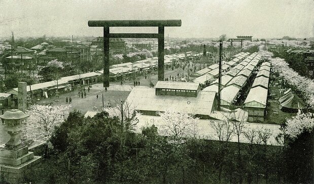 1924（大正13）年春の「九段バラック」（小藤田正夫氏提供）