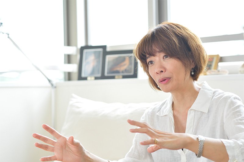 山崎麻里：在异文化里成长的奇特漫画家