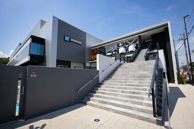 BHC PDII Museum, just steps from Shizuoka’s Naganuma Station. (© Sōtsū/Sunrise, © Nippon.com)
