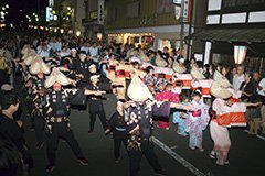 写真提供＝越中八尾観光協会
