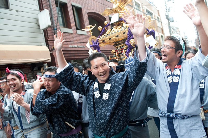 “三社祭”物语：驹形街道“一年中最短的40分钟”