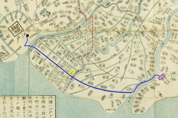 1825(文政8)年作成の『東都近郊図』(国会図書館蔵)の江戸から行徳までを切り抜いた。紫の囲みが「本行徳」、黄色が「ゴバン所」で、黒点が日本橋小網町、行徳船の航路を青い線で示した。赤い破線は文政時代に定められた江戸府内の境界線