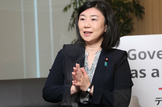 牧島かれんデジタル相