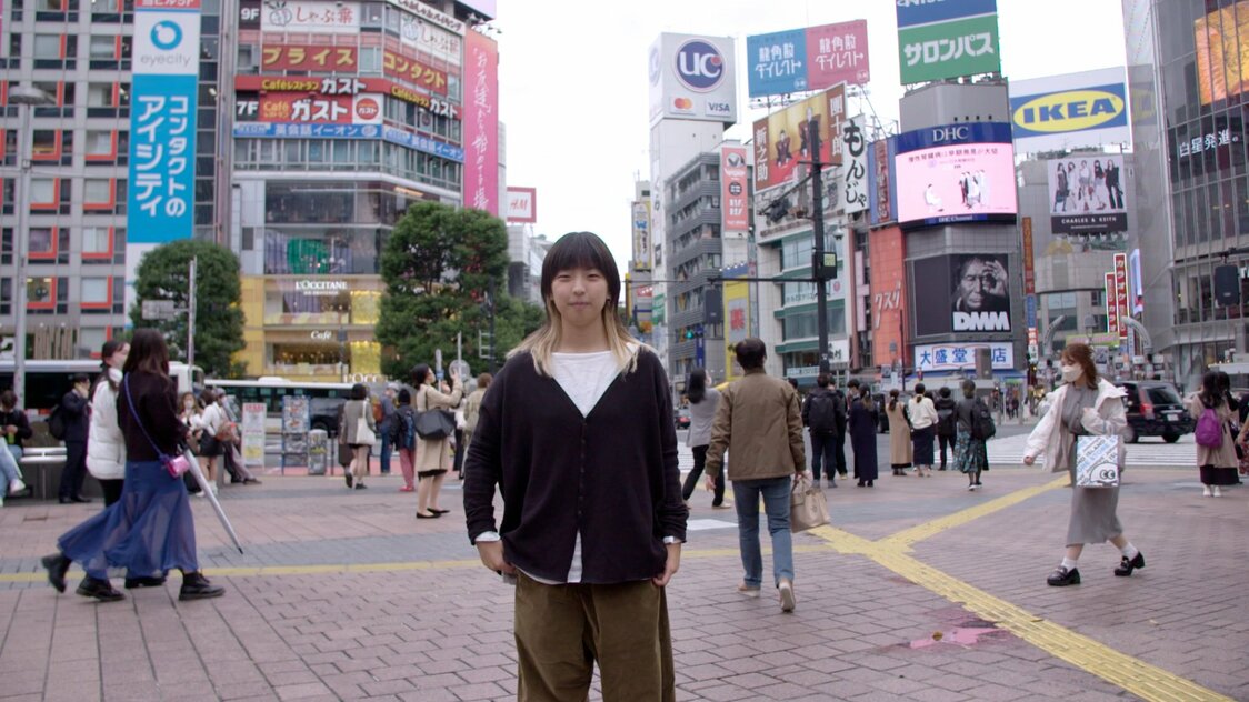 Kawasaki Rena en el famoso cruce peatonal de Shibuya, en Tokio. (Cortesía de KidsRights 2022)