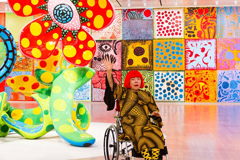 Kusama Yayoi en la ceremonia de inauguración el 21 de febrero de 2017, un día antes de la apertura de su nueva exposición.