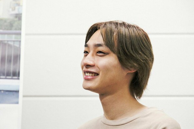 平井亜門(ひらい・あもん) 1995年生まれ、三重県出身。モデル・俳優として活躍中。城定秀夫監督『アルプススタンドのはしの方』(20)での演技が各方面から高い評価を得る。最近の出演作に、『階段の先には踊り場がある』(22)、『ほとぼりメルトサウンズ』(22)など。