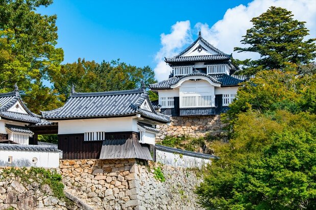 備中松山城の天守（PIXTA）