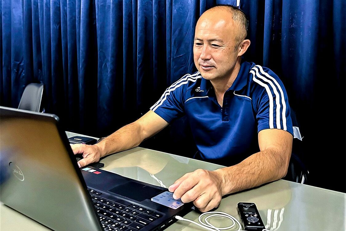現在はカンボジアサッカー協会で技術委員長を務める小原氏　写真：田村修一