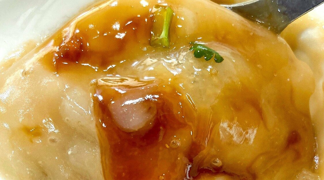 台南人にとっての肉圓といえば、海老入り蒸し肉圓（「光蝦仁肉圓」）