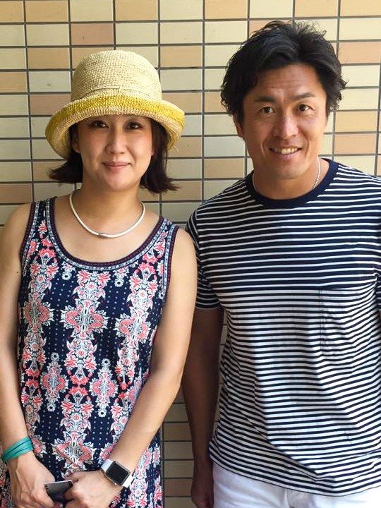 大畑大介さん(右)と鵜林理恵さん(左)