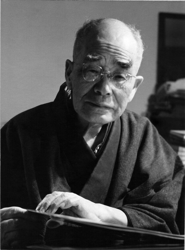 Suzuki spent the late 1950s in Kamakura, immersed in study. (© D. T. Suzuki Museum)
