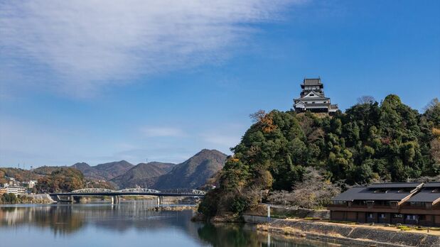 Le château d'Inuyama (Pixta)