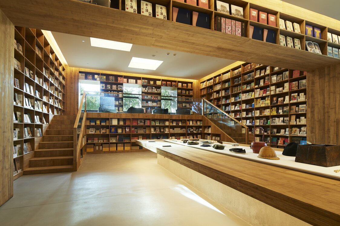 「MUJI HOTEL 北京」のブックラウンジ