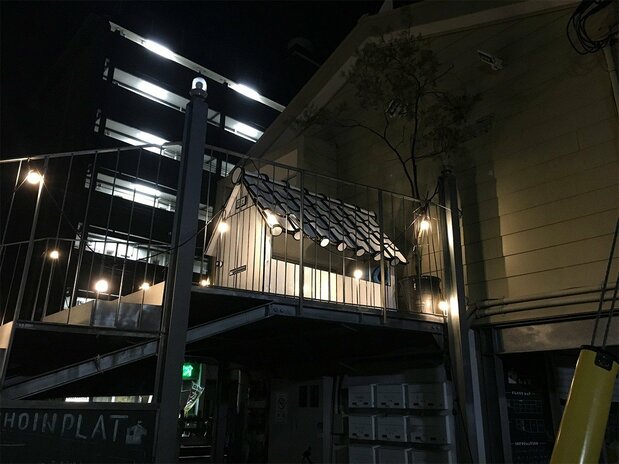 東京都世田谷の複合店舗の2階(2019年3月26日)