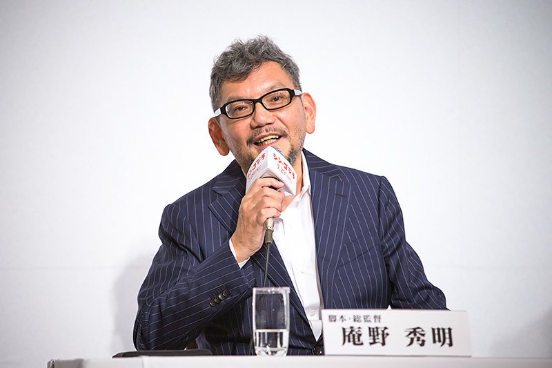 « J’ai voulu m’approcher du choc qu’a été le premier Godzilla » (Anno Hideaki, réalisateur général)