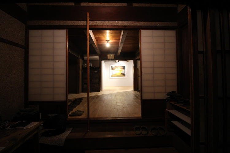 ここはヤバい異界の入り口か！　香川県・小豆島で体験するアートと祈祷の旅