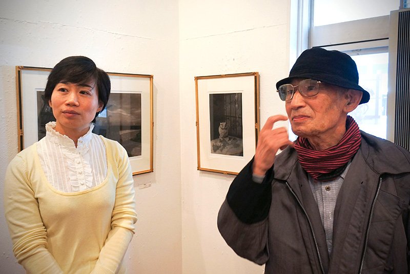 「黒色の魔術師」中国人女性銅版画家・庄漫さん