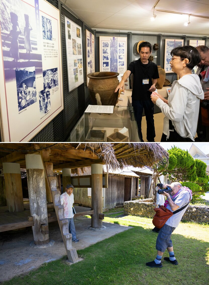 写真と共に往年の民具を紹介する資料館。高倉とはしごも保存する（ニッポンドットコム撮影）