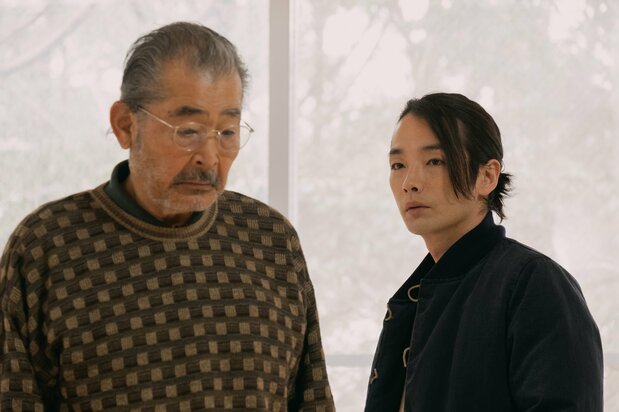 El fuerte de Fuji Tatsuya consiste en saber crear una atmósfera única junto a sus coprotagonistas. © 2023 Creatps