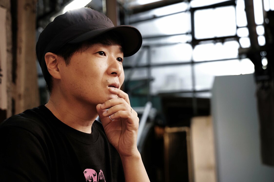 命がけじゃなくても、予算がなくても映画は作れる！　阪本武仁監督が“ワンシチュ”会話劇で見せる『結婚の報告』