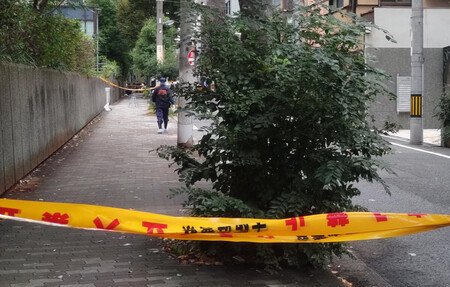 男性が刺された現場付近=20日午前、大阪市北区