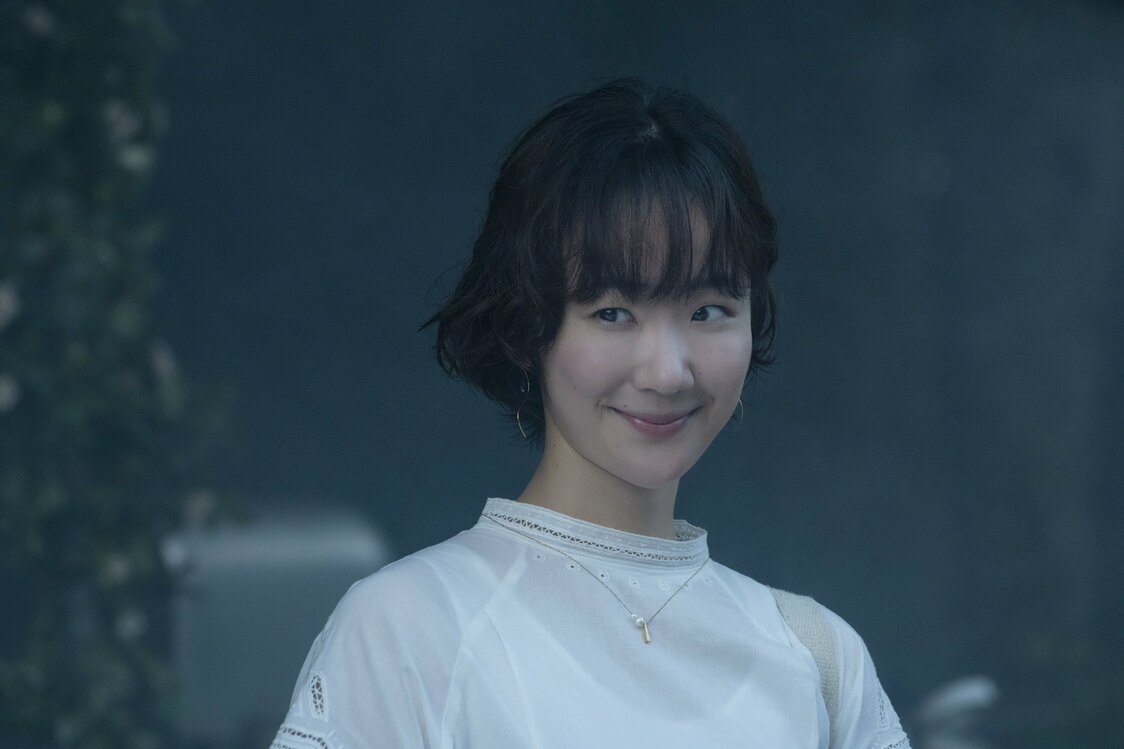 黒木華演じる佐和子　©2021「先生、私の隣に座っていただけませんか？」製作委員会