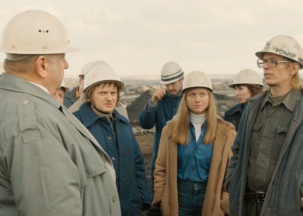 党の幹部に労働環境の改善を訴えるグンダーマン © 2018 Pandora Film Produktion GmbH, Kineo Filmproduktion, Pandora Film GmbH & Co. Filmproduktions- und Vertriebs KG, Rundfunk Berlin Brandenburg