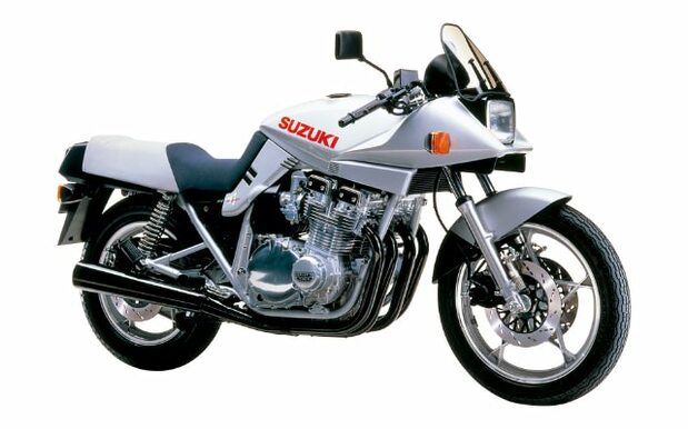 1981年に販売がスタートした「スズキ GSX1100S KATANA」。エンジンは1074ccの空冷並列4気筒。日本では排気量を747ccとした「GSX750S」が1982年から販売された(スズキ提供)