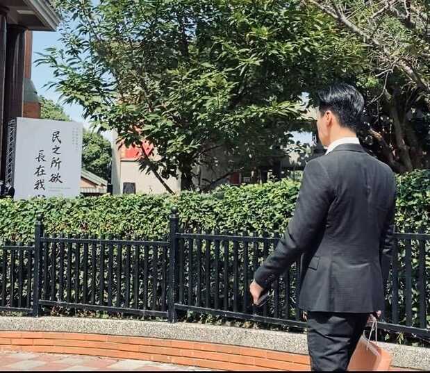 前往李登輝前總統的追思禮拜的Freddy林昶佐先生