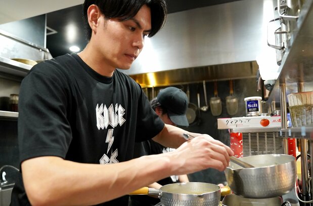 Mizuhara says he enjoys trying to make a flawless bowl of ramen each time. (© Yamakawa Daisuke)