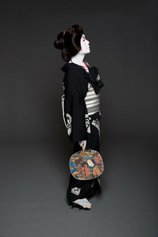 Taki no Shiraito (« Le fil blanc de la cascade »), pièce jouée lors d'une production maison. (© Taguchi Masami)