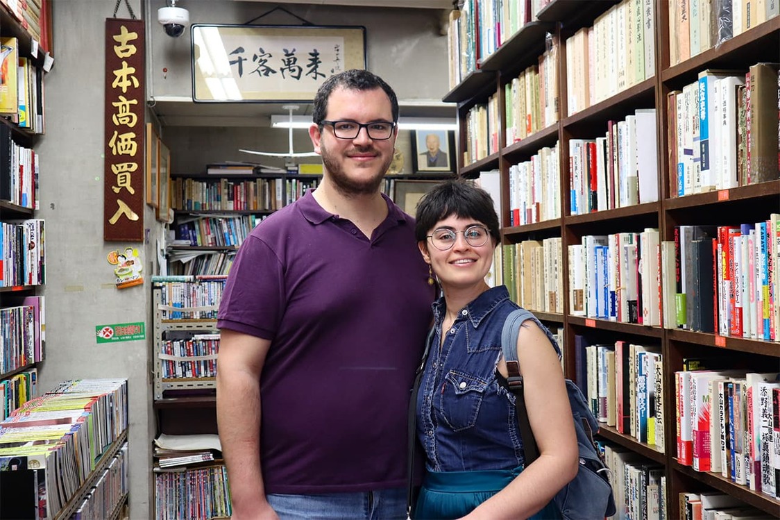 「高山本店」の店内で出会ったカップル