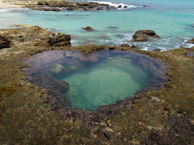 Le bassin de marée en forme de coeur est une destination privilégiée pour les amoureux.