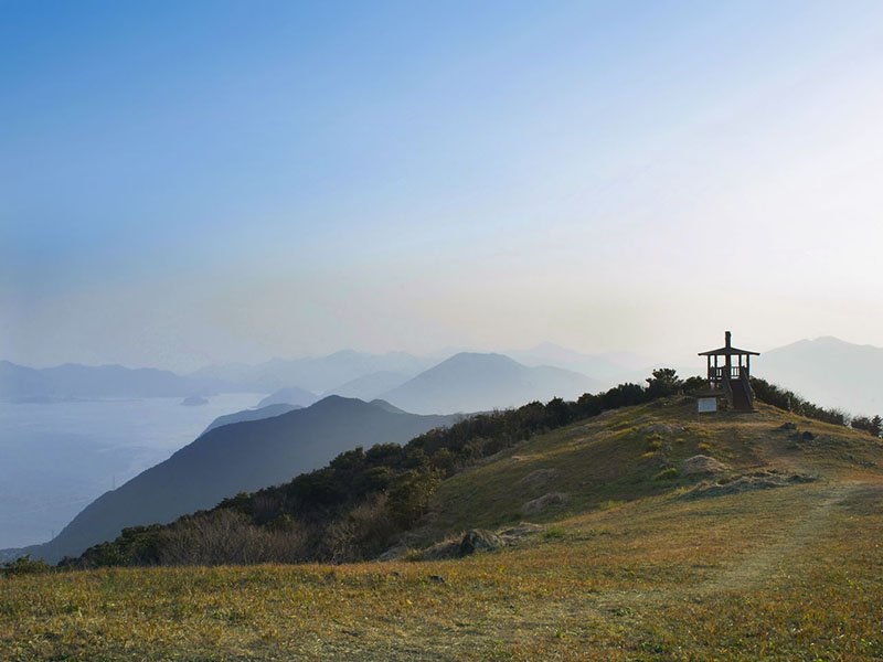 在五岛中地势最高的番岳一览群岛美景