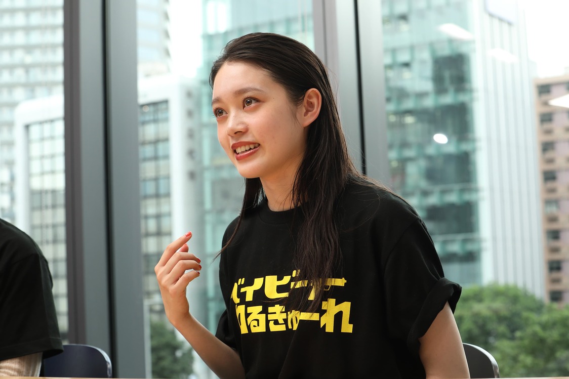 髙石あかり＆伊澤彩織「バイトが苦手」な殺し屋コンビを熱演　映画『ベイビーわるきゅーれ』