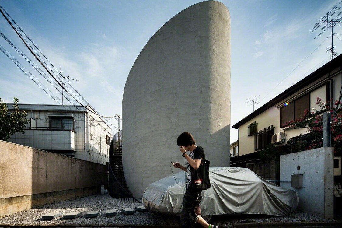 建物名：YY House（設計：彦根建築設計事務所 撮影：2010年9月15日）
