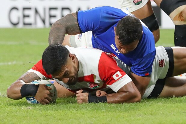 母国サモア相手のトライで日本の勝機を引き寄せたラファエレティモシー=2019年10月5日、愛知・豊田スタジアム(時事)