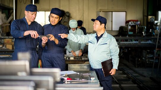 外国人労働者、過去最高の146万人に