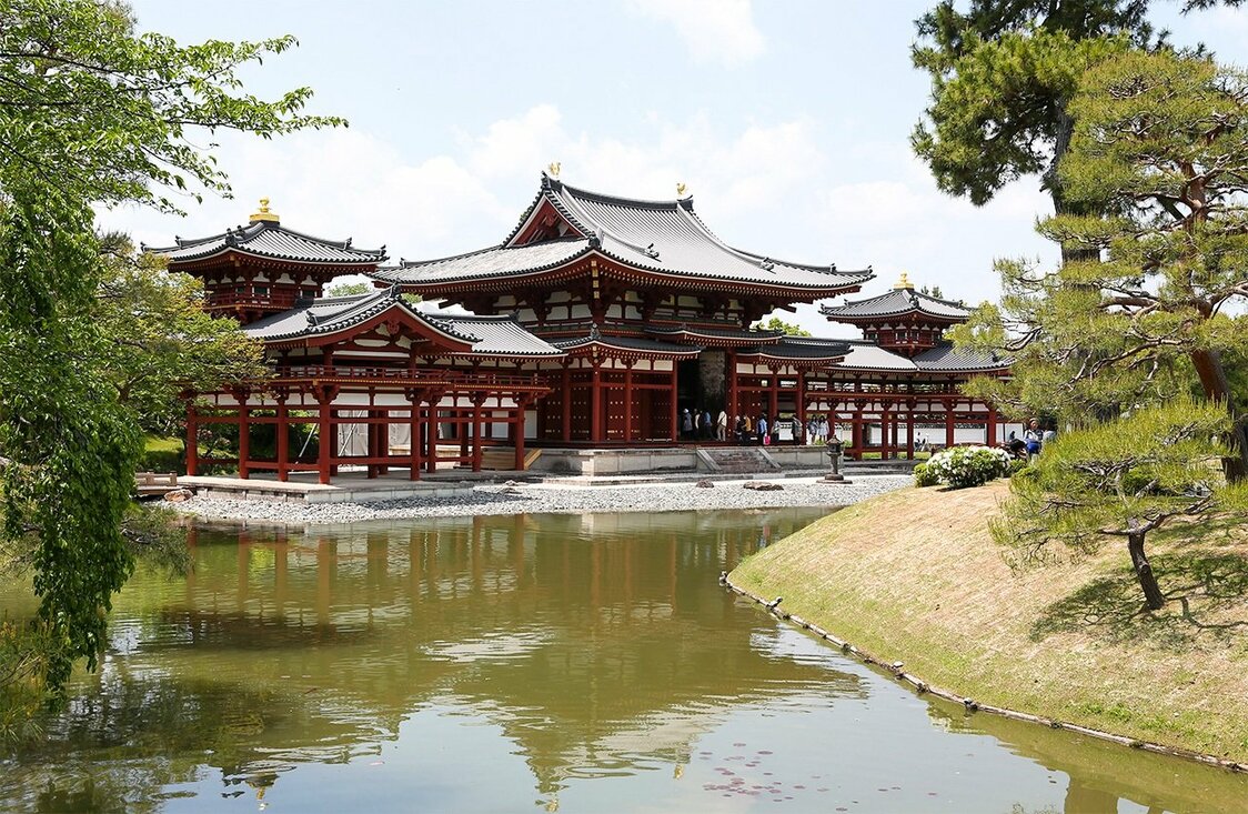 宇治の平等院鳳凰堂（時事）