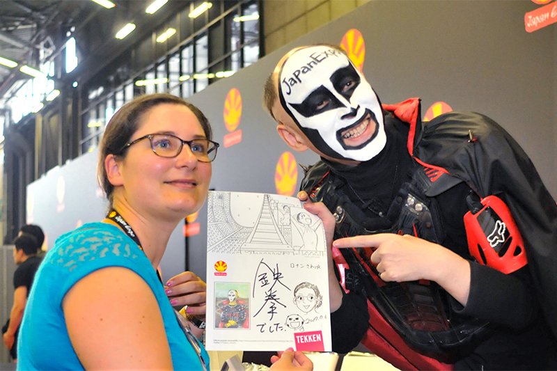 Séance de dédicaces à Japan Expo
