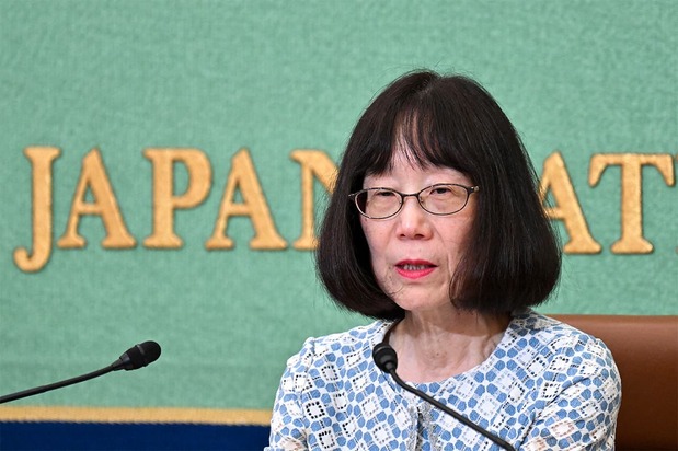 Akane Tomoko, presidenta de la Corte Penal Internacional, hablando ante el Club de Prensa de Japón el 14 de junio de 2024. (AFP / Jiji Press)