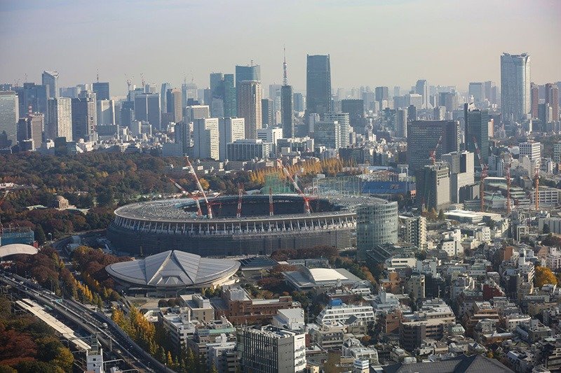 No podrán encontrarse muchos otros estadios en todo el mundo que tengan una ubicación tan céntrica en una gran ciudad. Fotografía tomada el 1 de diciembre de 2018. (Cortesía del JSC, con la colaboración de NTT Docomo.)