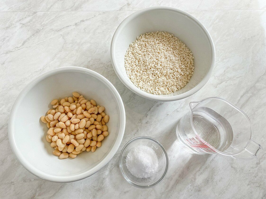 伝統食材・麹をもっと食卓へ：万能調味料「白味噌」と「甘酒」を楽しもう～半日で作れるレシピを紹介