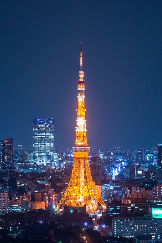 La torre de Tokio, que se ve muy cerca de Roppongi.